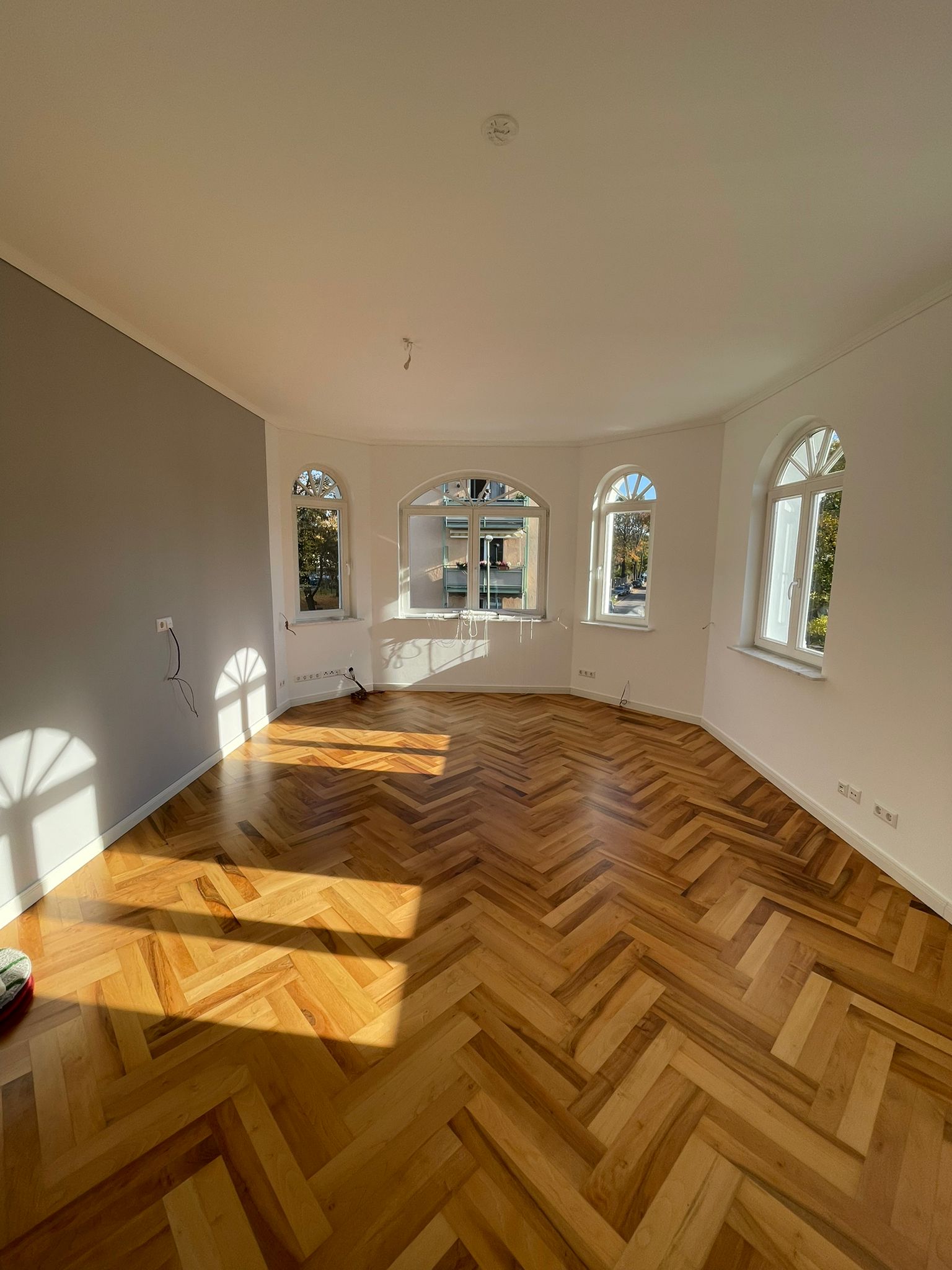 Altbauwohnung mit Parkettfussboden – Innenausbau und Sanierung der GeBA Baustein GmbH