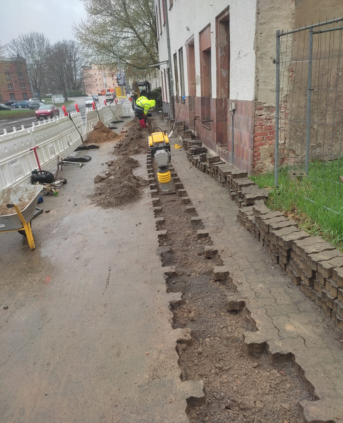 Gehweg-/Pflasterarbeiten – Tief- und Straßenbau GeBA Baustein GmbH